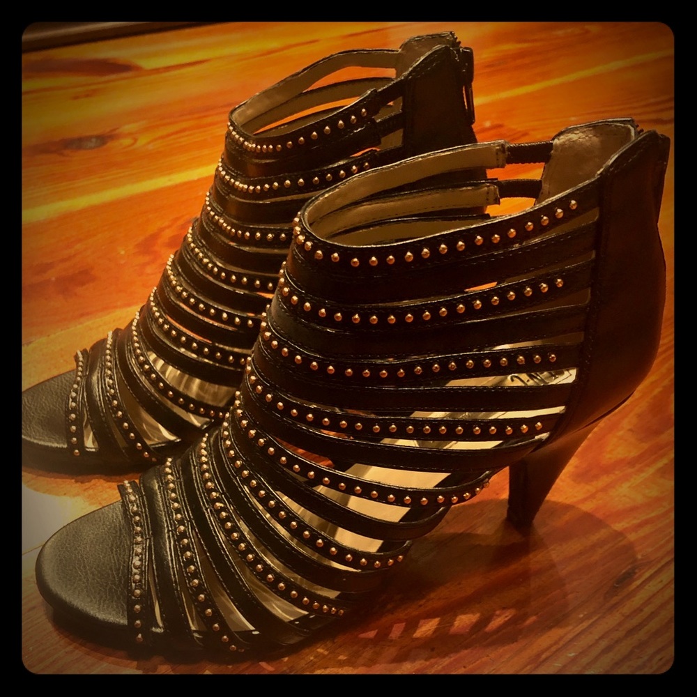 Excellent condition black & gold studded INC heels